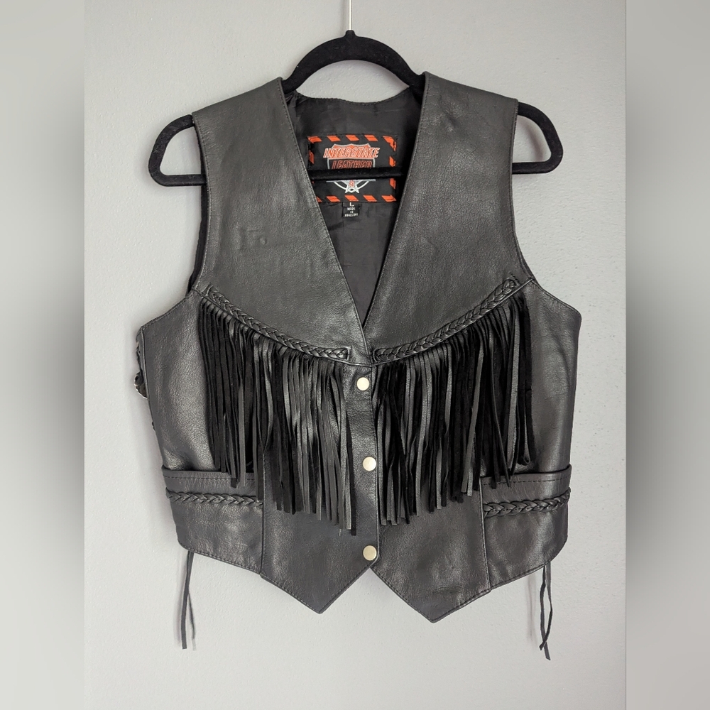 Interstate leather black leather Fringe vest with braided detail Size Large